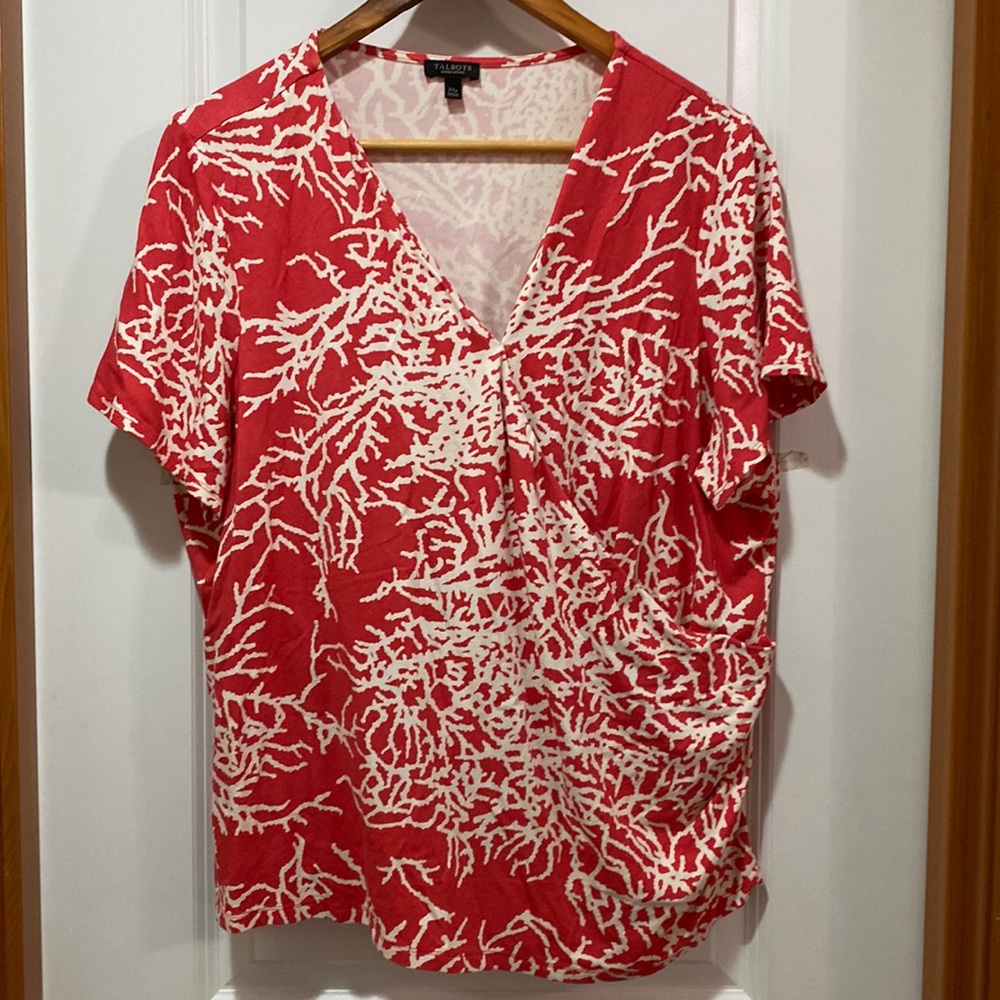 Woman Talbots Top,  size 2Xp, color coral.